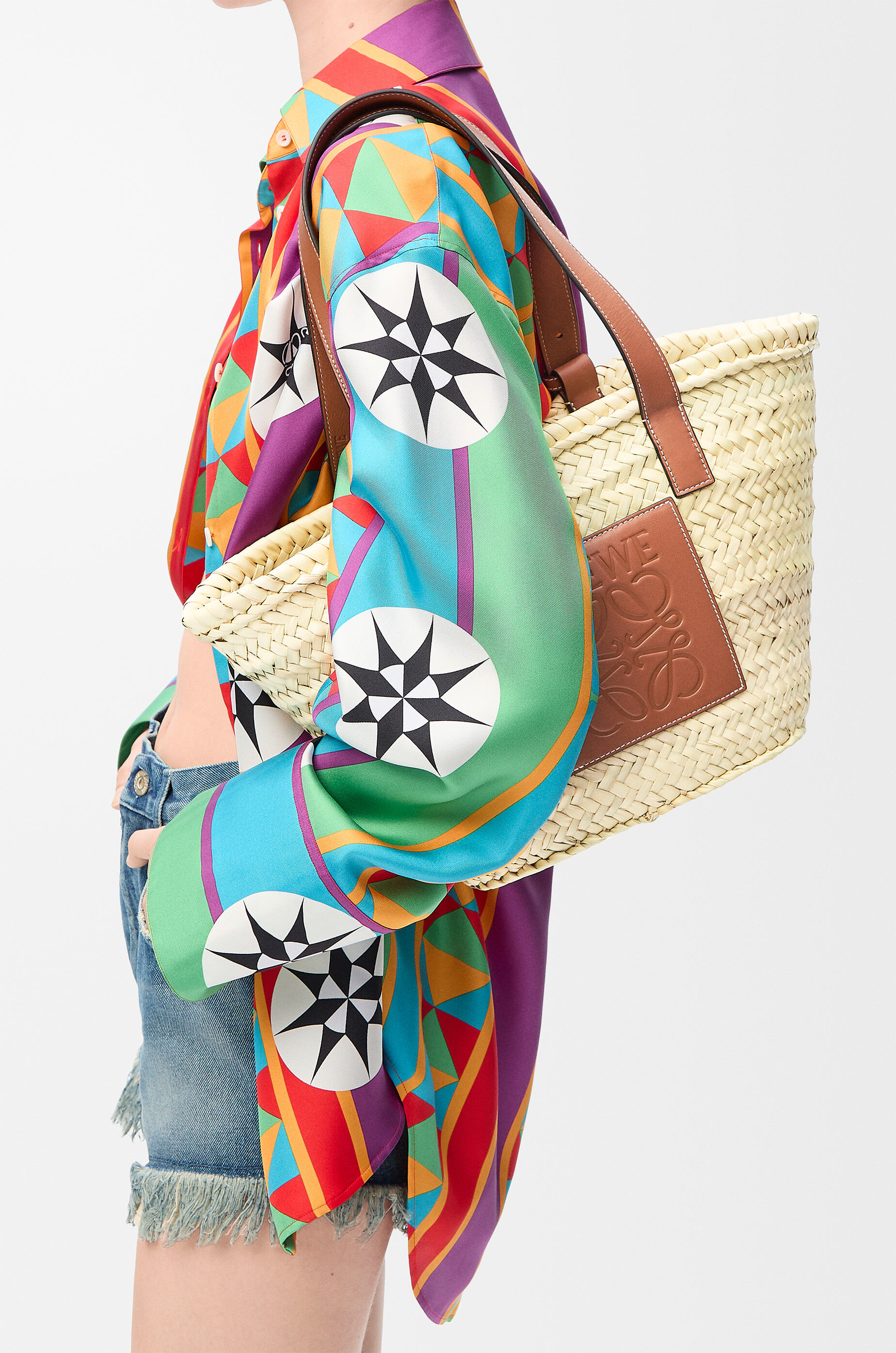 バスケットバッグ（ヤシの葉&カーフ） ベージュ - LOEWE Japan