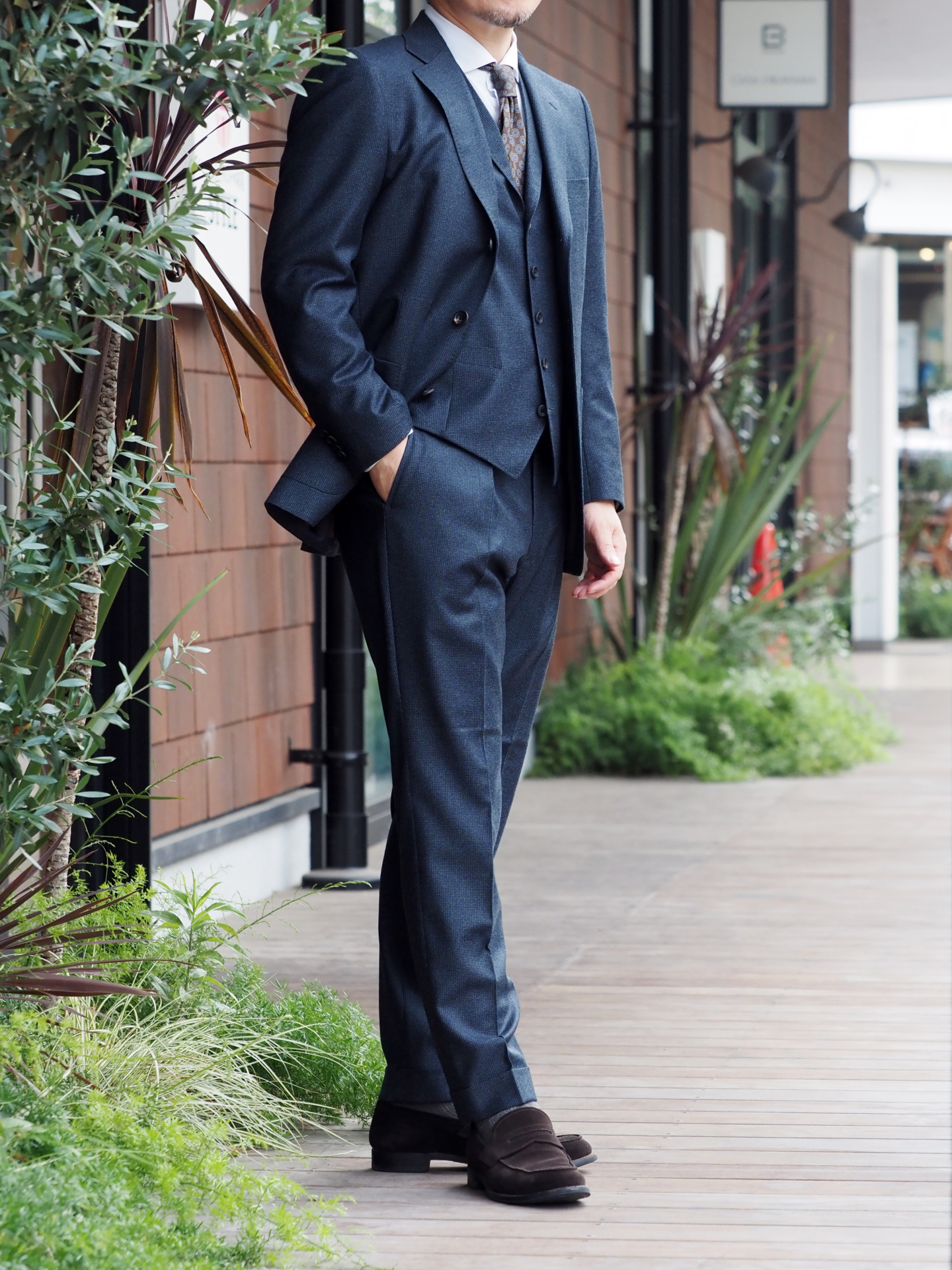 岡山のオーダースーツ専門店【ロードハウス】