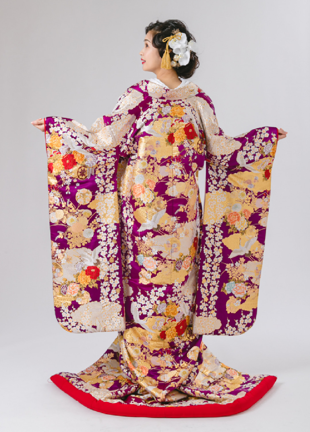 献上梅花飛翔鶴・色打掛｜ラヴィファクトリー