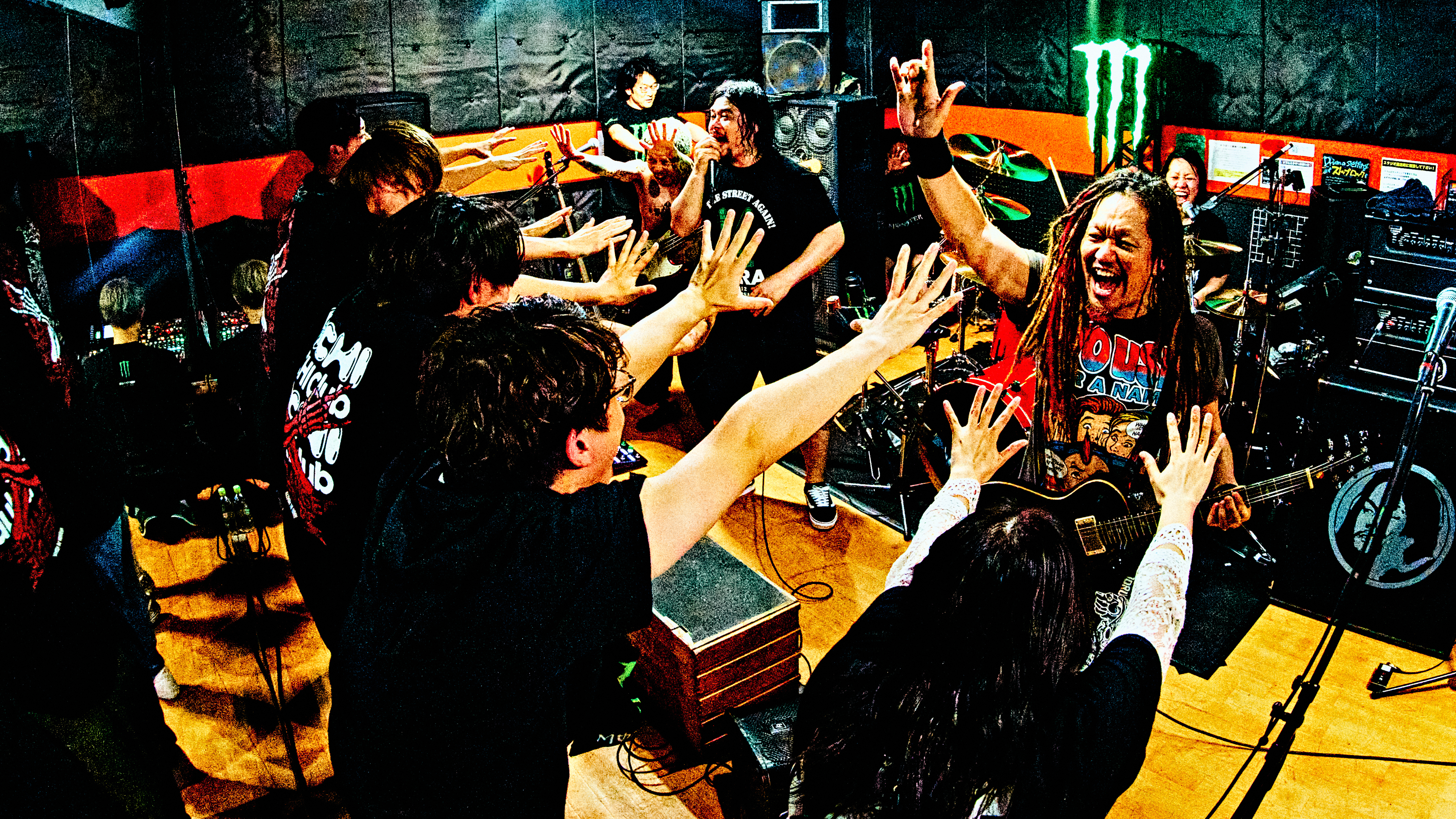 モンスターエナジー×マキシマム ザ ホルモン キャンペーン開催