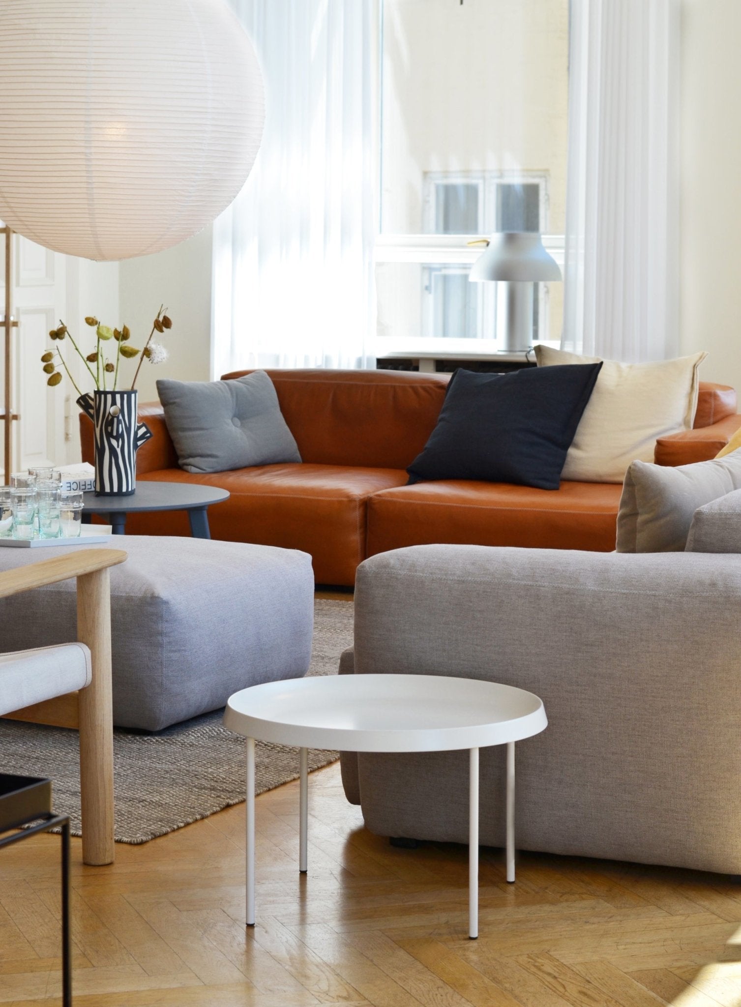 HAY Tulou coffee table Ø75 white - Laatukaluste