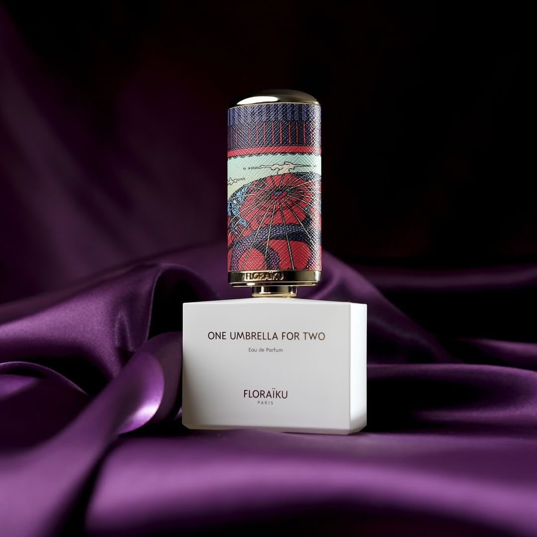 One Umbrella For Two – La Jetée