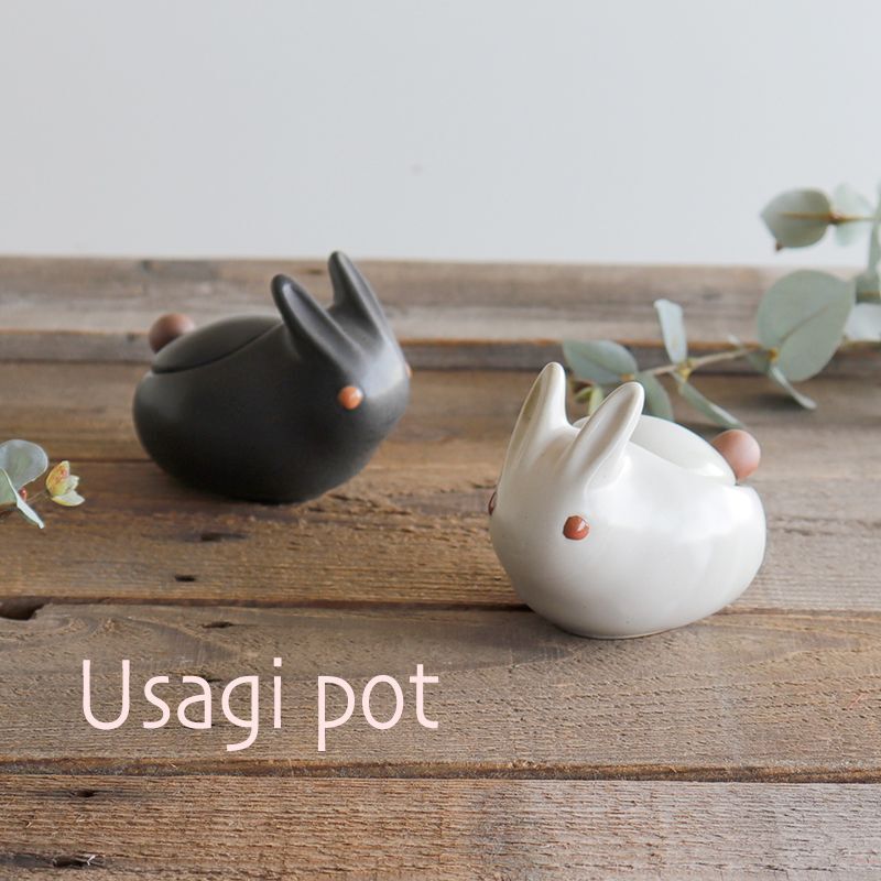 油絵 専用 素焼きのポットに入った花冠のうさぎ 油絵 専用 素焼きの
