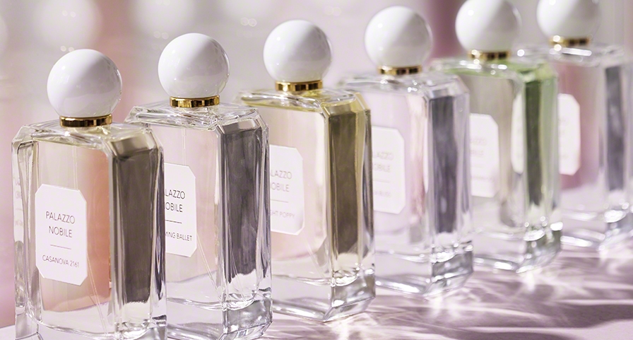 Moisturizing with a Mask - Valmont