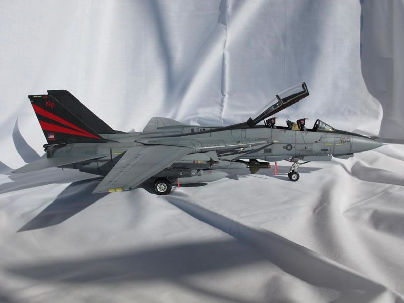 Tamiya 1/32 F-14A Tomcat | Large Scale Planes