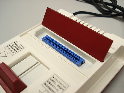 ニンテンドークラシックミニ ファミリーコンピュータ (ファミコンミニ