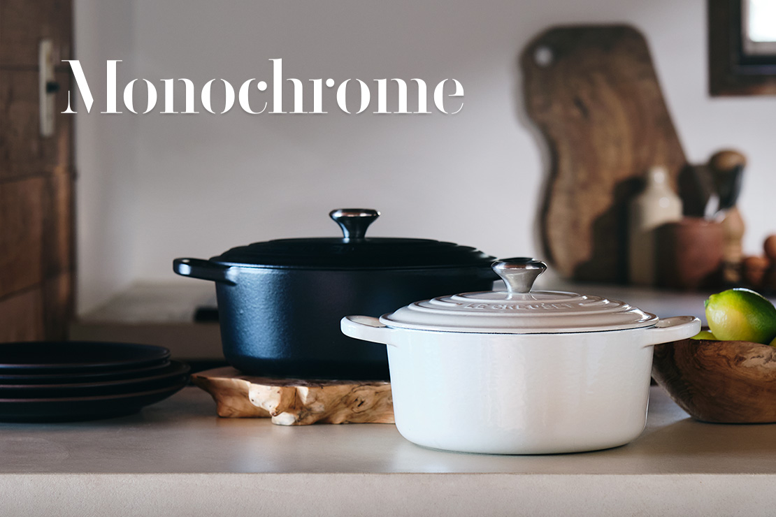 Monochrome -白と黒で作る、心地よいキッチン-｜ル・クルーゼ（Le