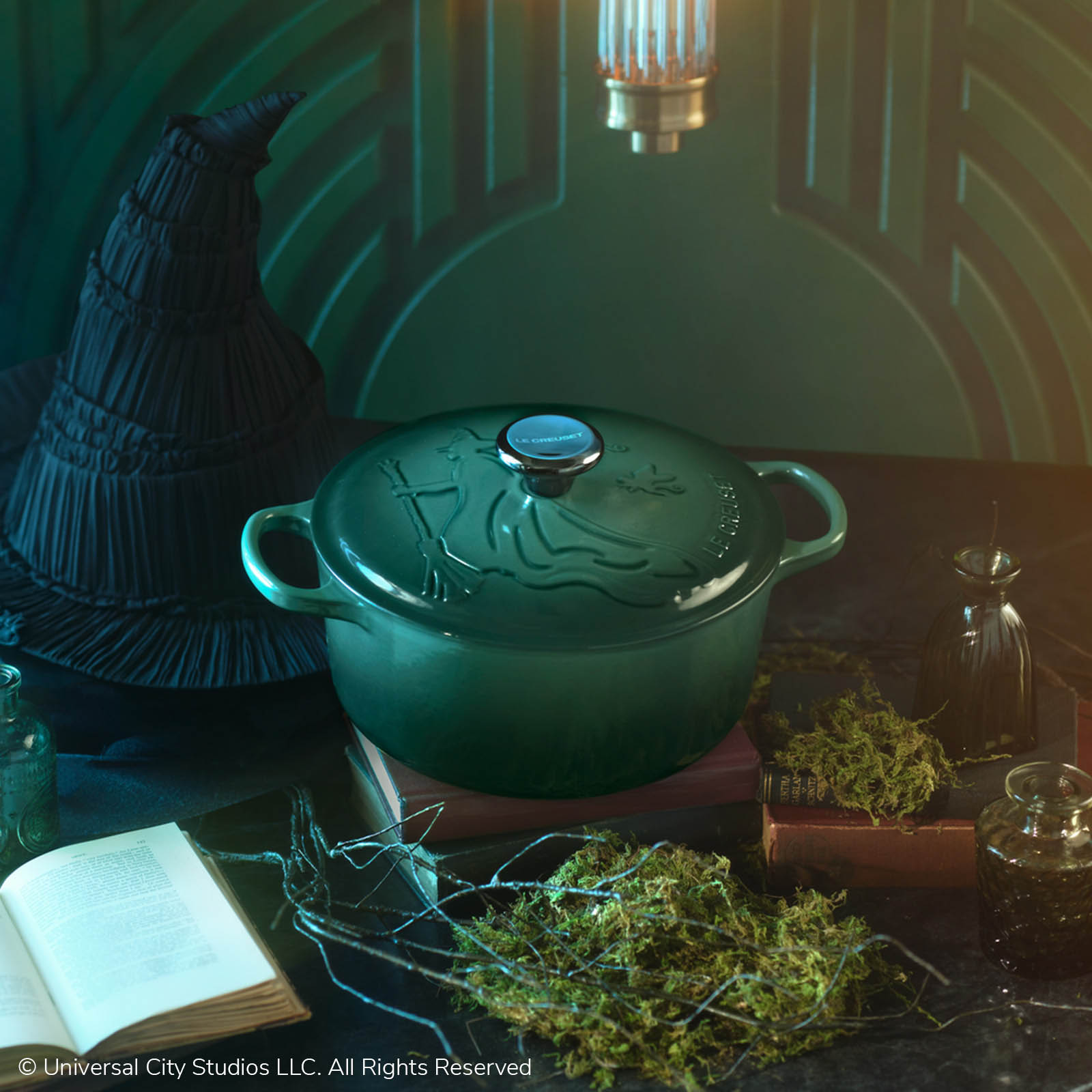 シグニチャー ココット・ロンド 24cm エルファバレリーフ