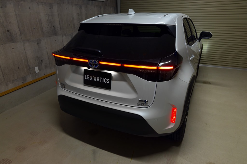 MXPJ10 ヤリスクロス 純正LEDテールランプ延長加工 - LEDMATICS