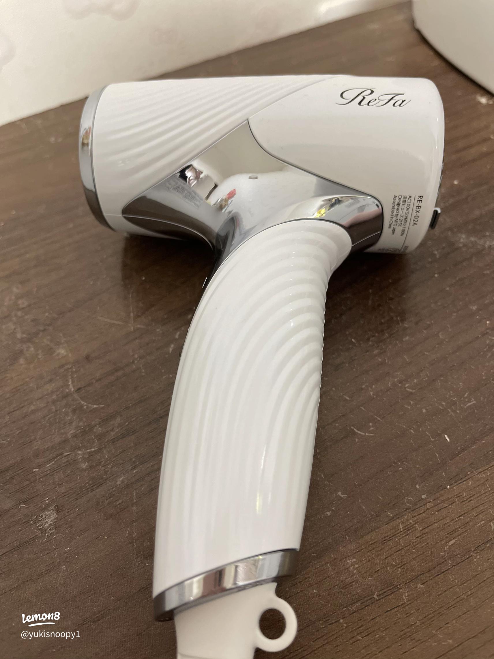 リファの新しいビューテックドライヤーSMARTが軽くて優秀！