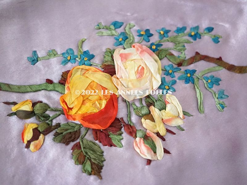 19世紀 アンティーク 教会の祭壇布 薔薇の大きなリボン刺繍入り 290