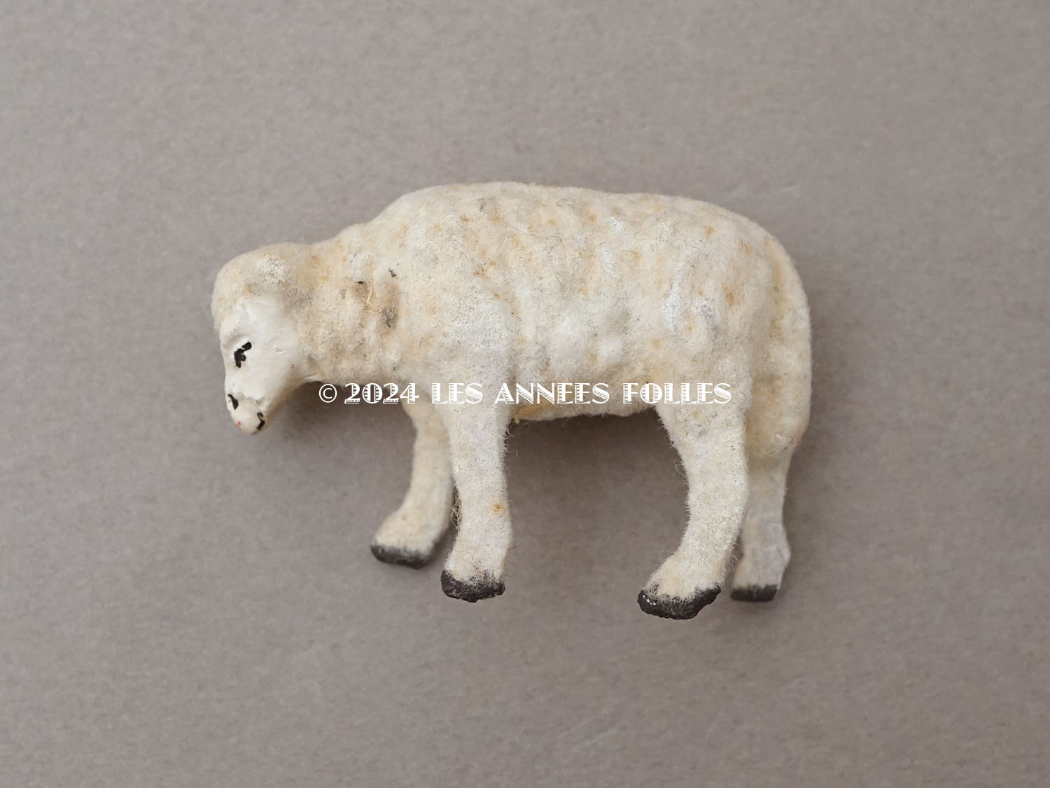 アンティーク クレッシュの羊 クリスマス : LES ANNEES FOLLES