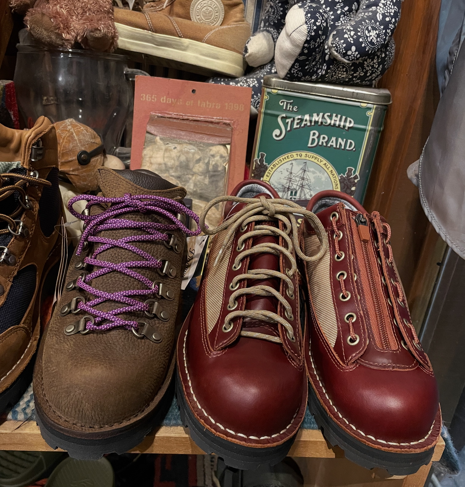 DANNER-DANNER FIELD LOW R-LEATHER-V.BROWN/KAHKI - Little Island
