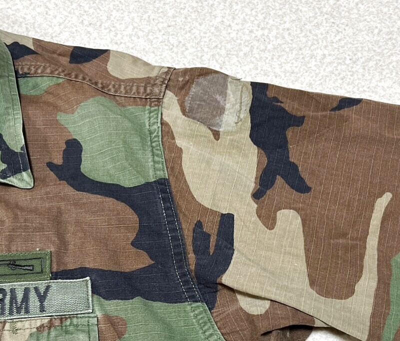 米軍実物 U,S,ARMY ウッドランド 迷彩カモフラージュジャケット M-R