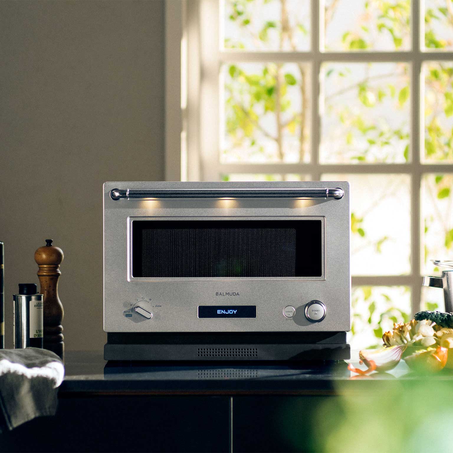 BALMUDA（バルミューダ） The Range | LIVING MOTIF｜家具・インテリア