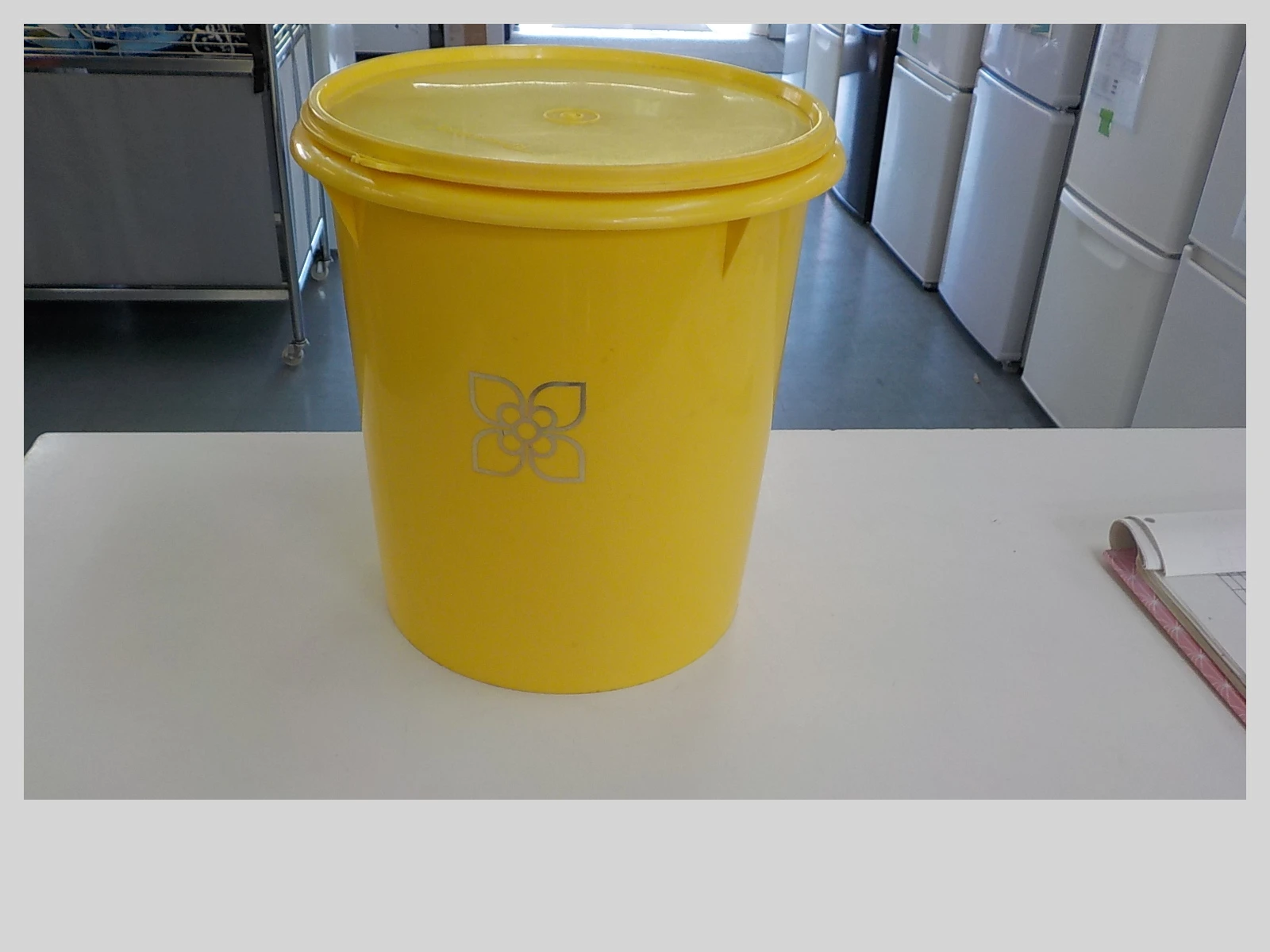 タッパーウェア | 雑貨 | 取扱商品 | 生活館