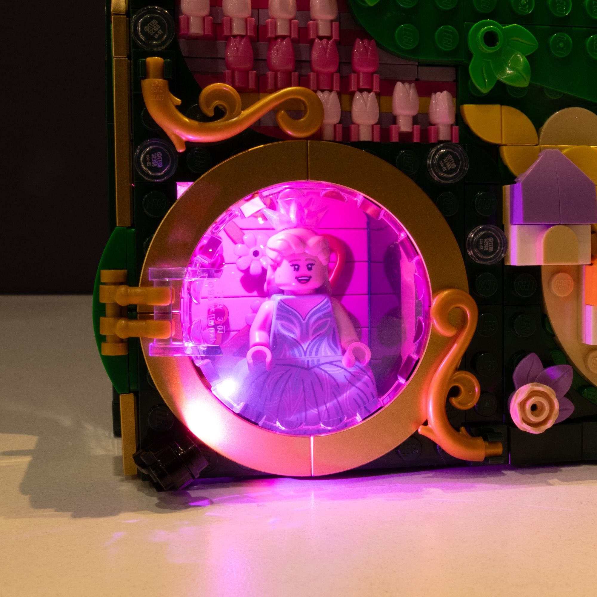 LEGO® Emerald City Wall Art #75685 DIY Light Bundle – Light My