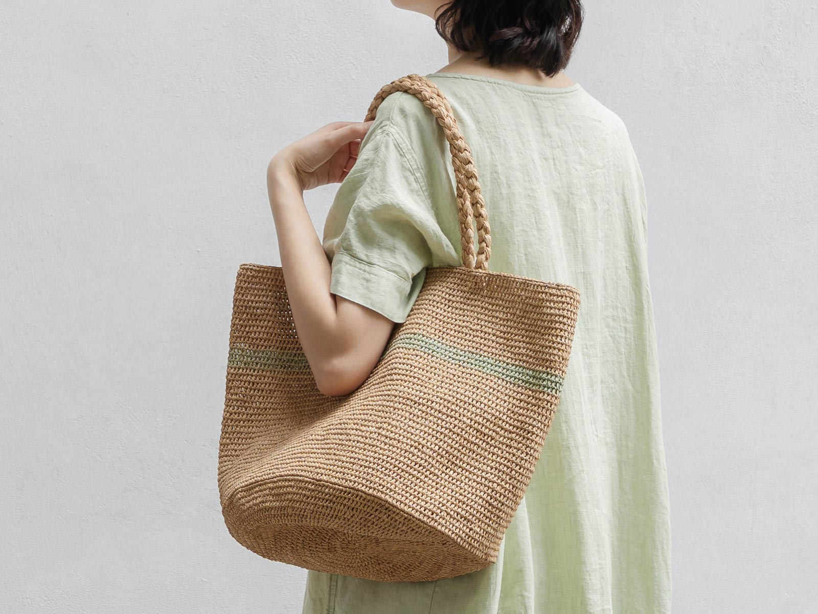 夏を涼しく、格好良く。ラフィアのハット＆バッグ | Lino e Lina