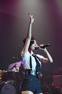 How Old Am I ?!』 桃井はるこ 年忘れライブ!!”レポート!! – リスアニ