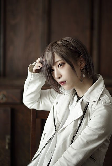 ReoNaの願い、それは“名前のないお歌で名前のない絶望に寄り添う”こと