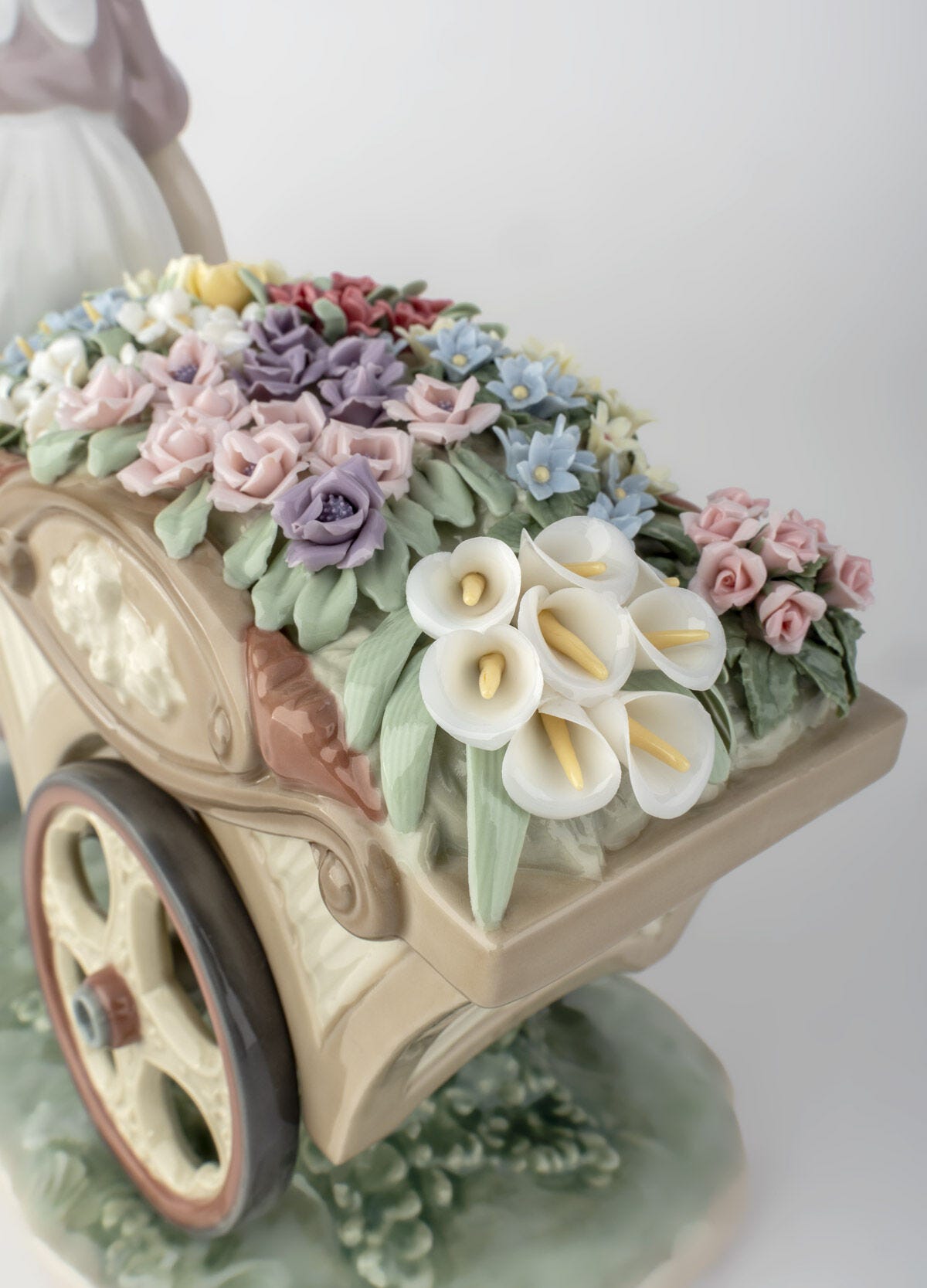 可愛いお花屋さん | リヤドロ公式オンライン