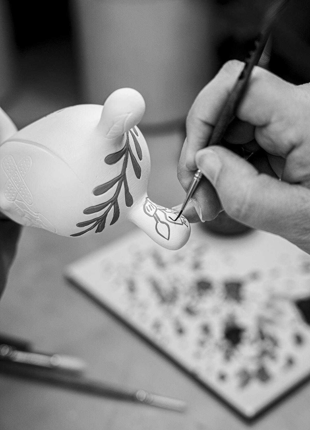 The Guest by Henn Kim-小- | リヤドロ公式オンライン