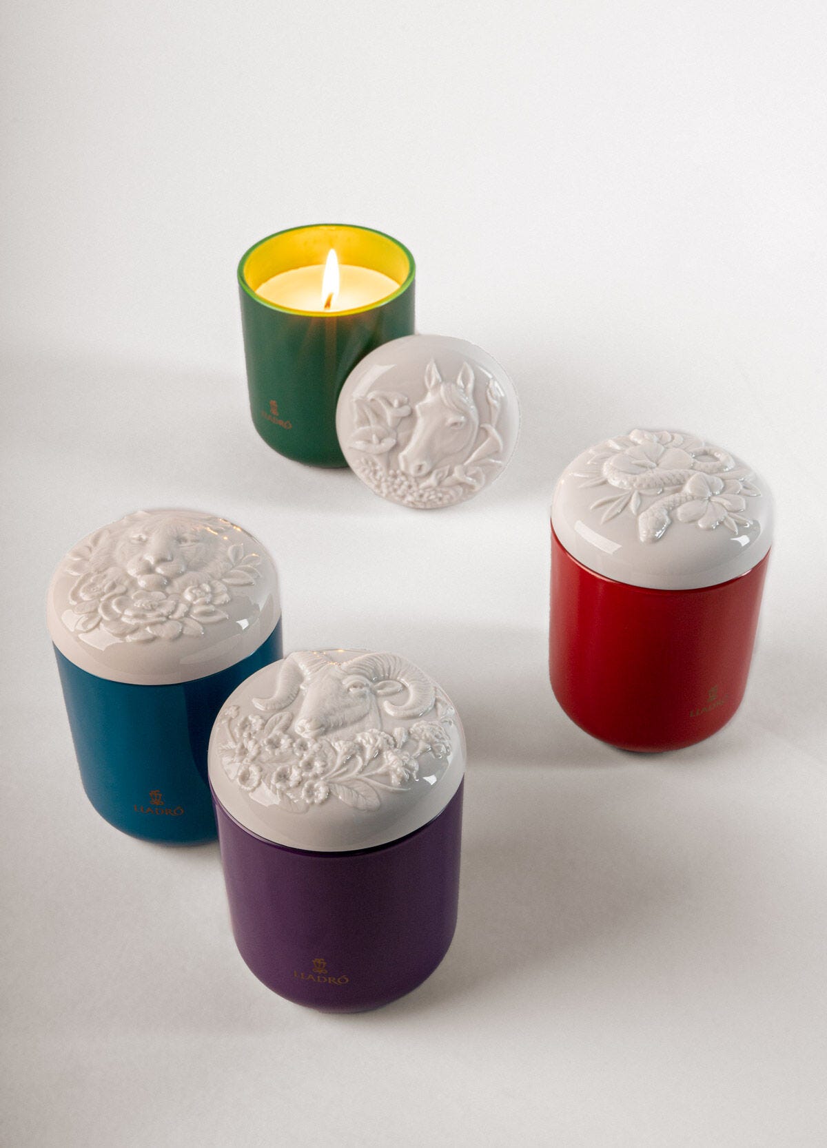 タイガー・キャンドル － ムーンライト | リヤドロ公式オンライン