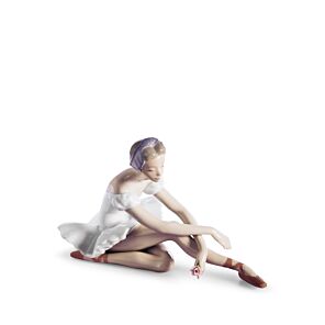 踊る少女 | リヤドロ公式オンライン