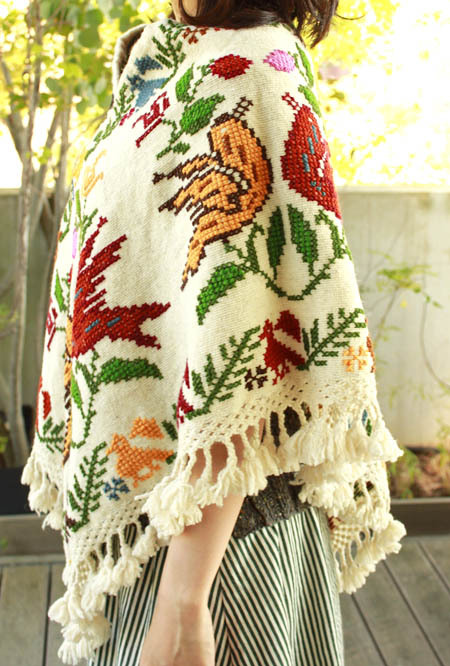 0116-5】Chesty 刺繍ウールポンチョ 0116-5】Chesty 刺繍ウール