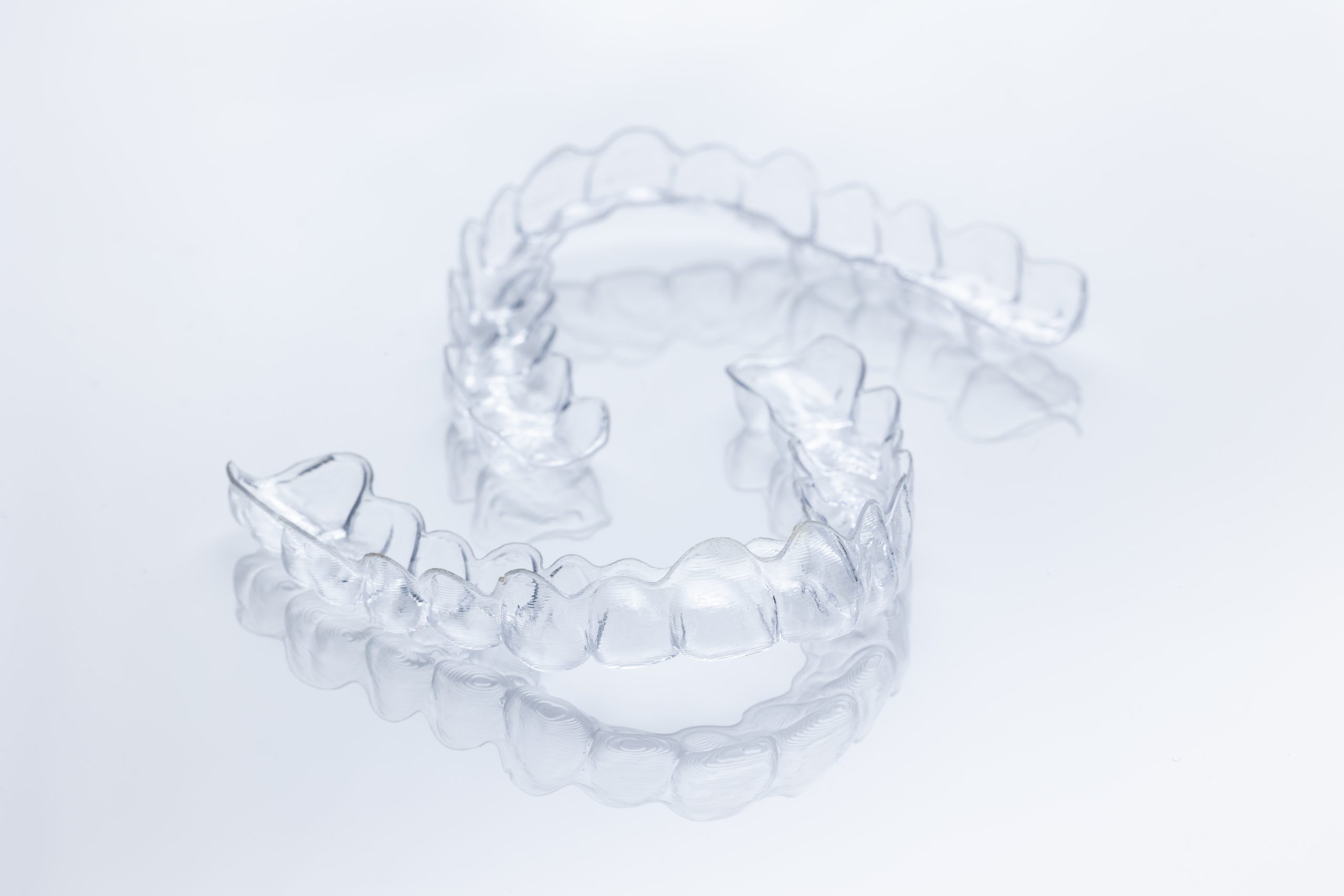 歯科矯正装置の切断 - Luxinar