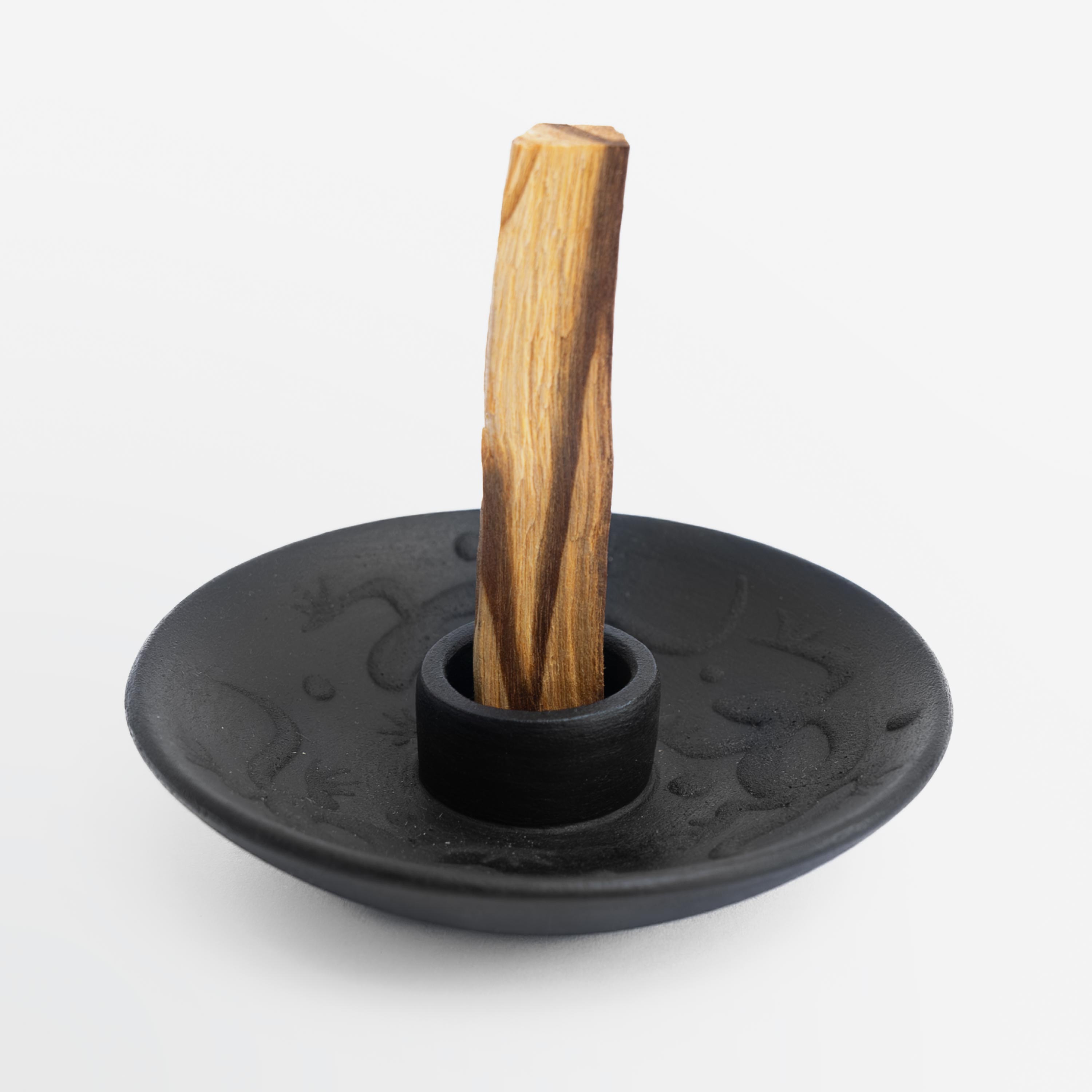 Palo Santo Holder Black Matte (with five Palo Santo Sticks) – Luna