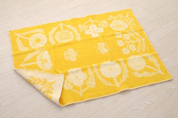 鹿児島睦さんデザインのラプアンカンクリ ブランケット！｜北欧生地