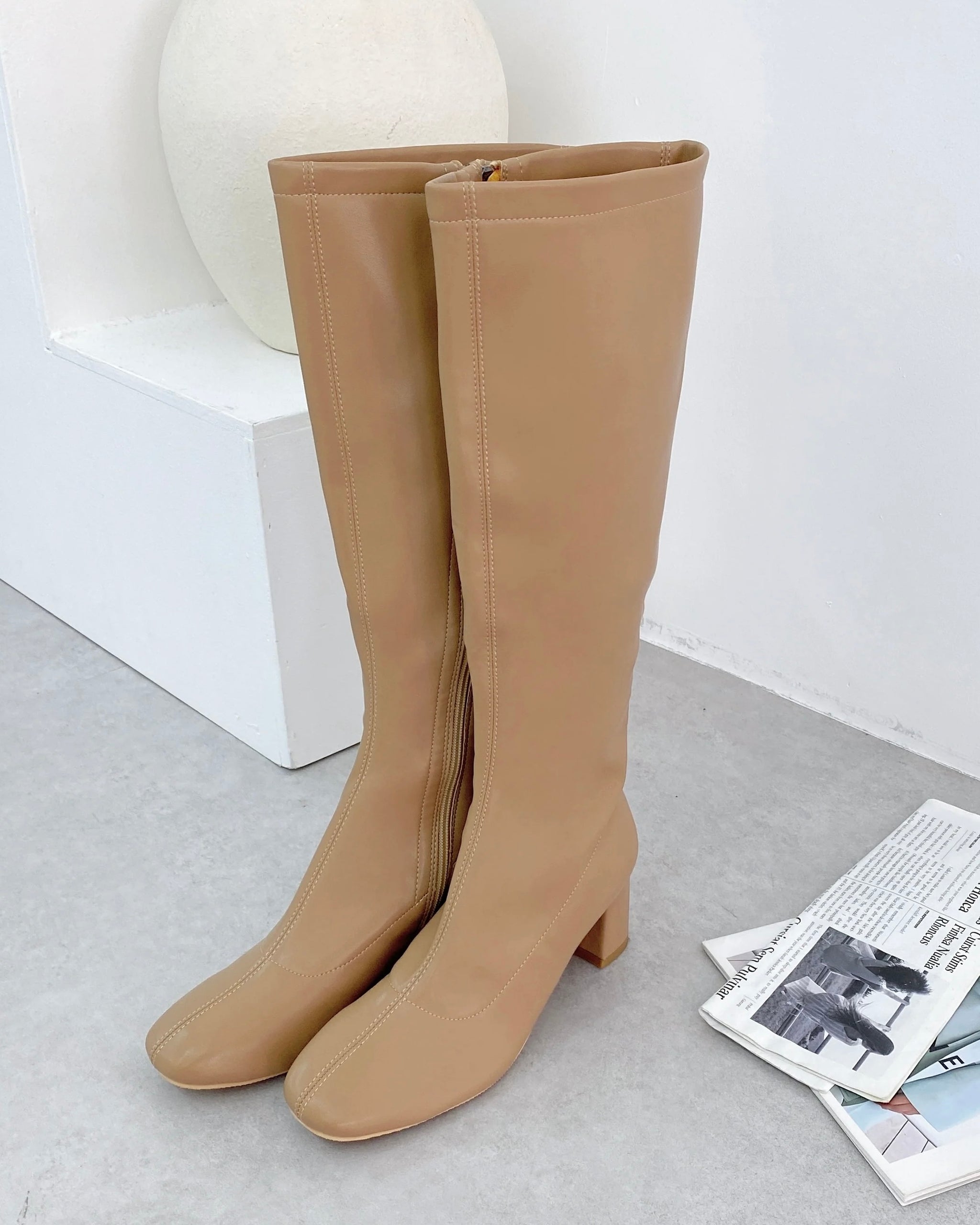 CAB76EBF-55F0-4E76-8373-