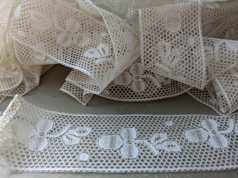 フランスアンティーク 台紙巻きヴァランシエンヌレース 1000cm