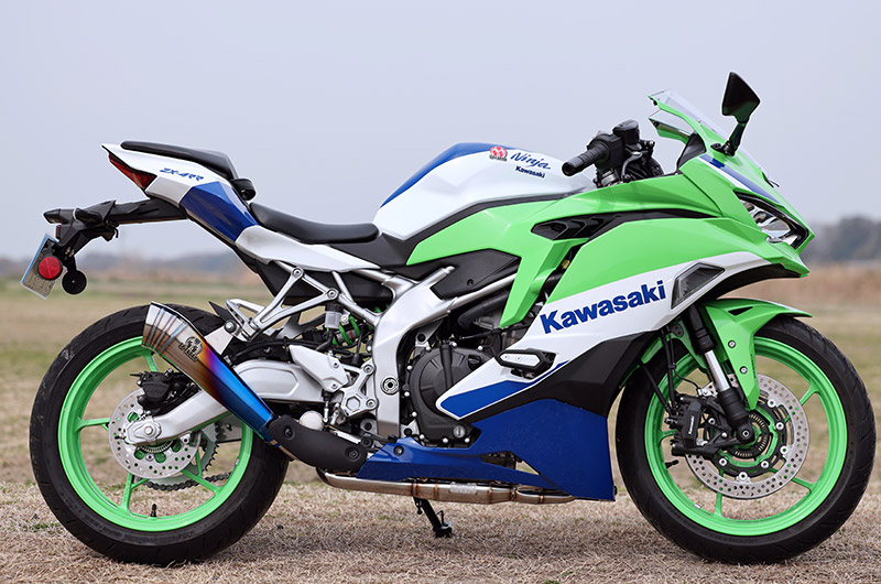 Ninja ZX-4R SE/RR専用メガホンマフラー登場！ツーリングも峠も極上