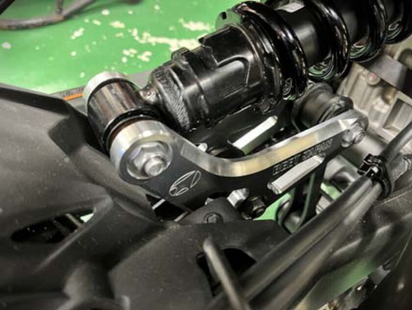 スポーツ走行を楽しむ人へ Ninja ZX-25R用「リンクプレート KIT」登場