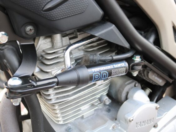 トリッカー パフォーマンスダンパー取付 | カスタム | MotoShop Konno