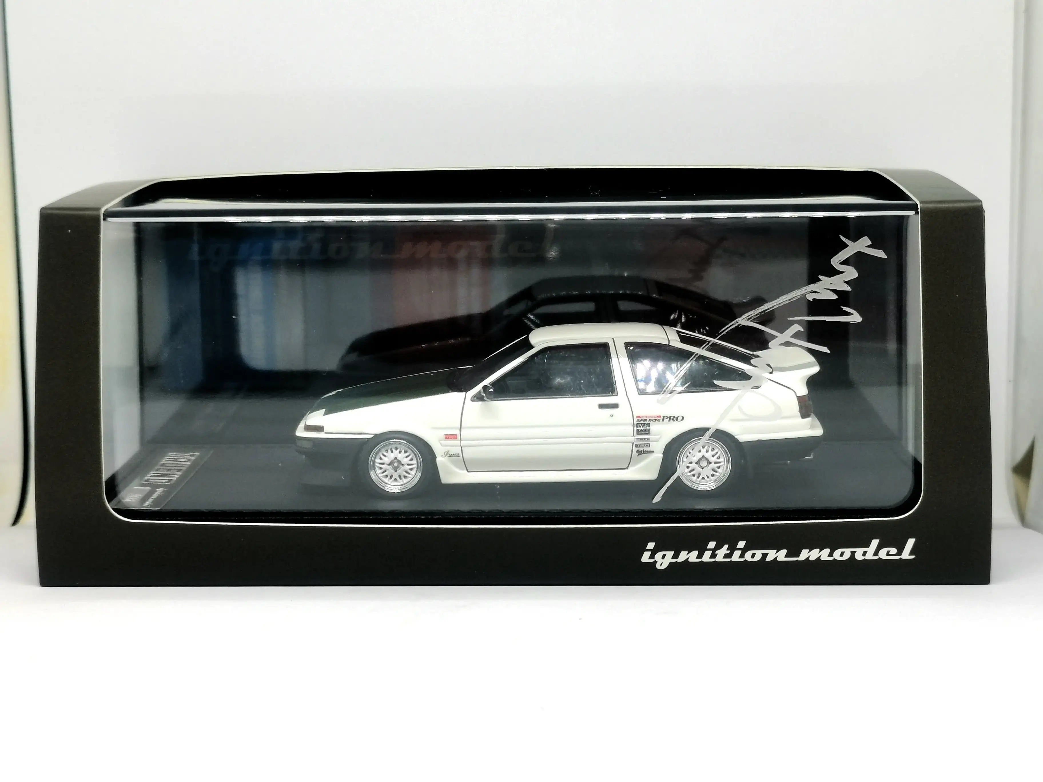 Ignition Model ig1588 1:43 Toyota Sprinter Trueno Corolla AE86