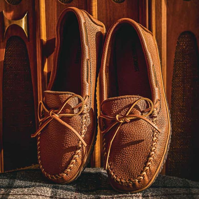 Minnetonka Moccasins 798A - Men's Moosehide Tread Moccasin - Carmel