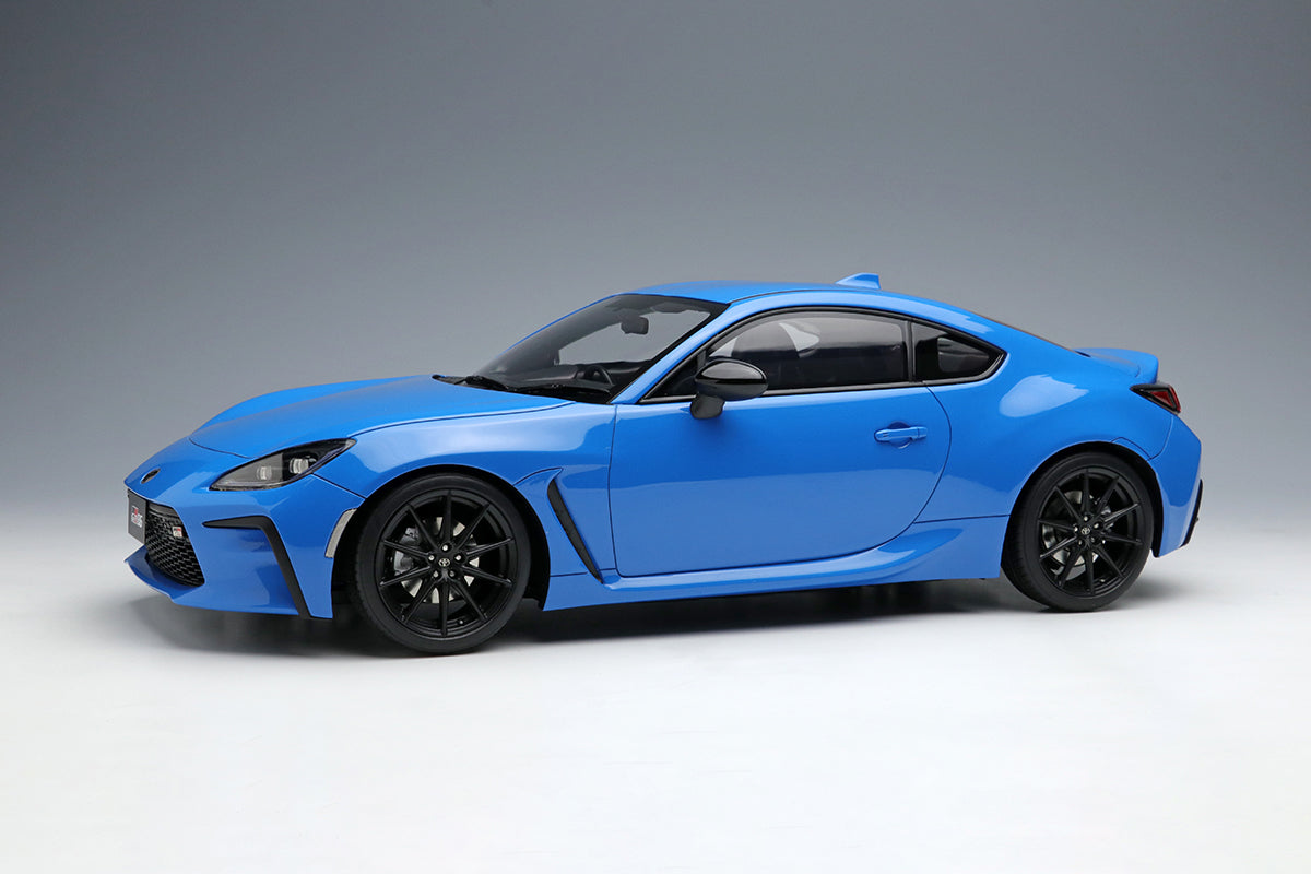 Make Up Co., Ltd / IDEA 1:18 Toyota GR86 (RZ) 2021 Edition | Resin