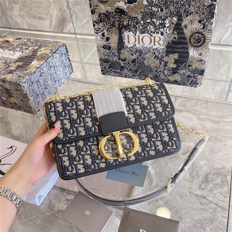 ディオール 30 montaigne チェーンバッグ dior オブリーク ショルダー
