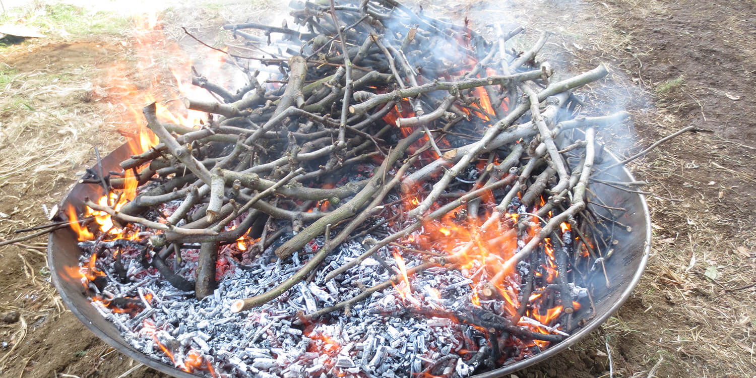 無煙炭化器 – モキ製作所