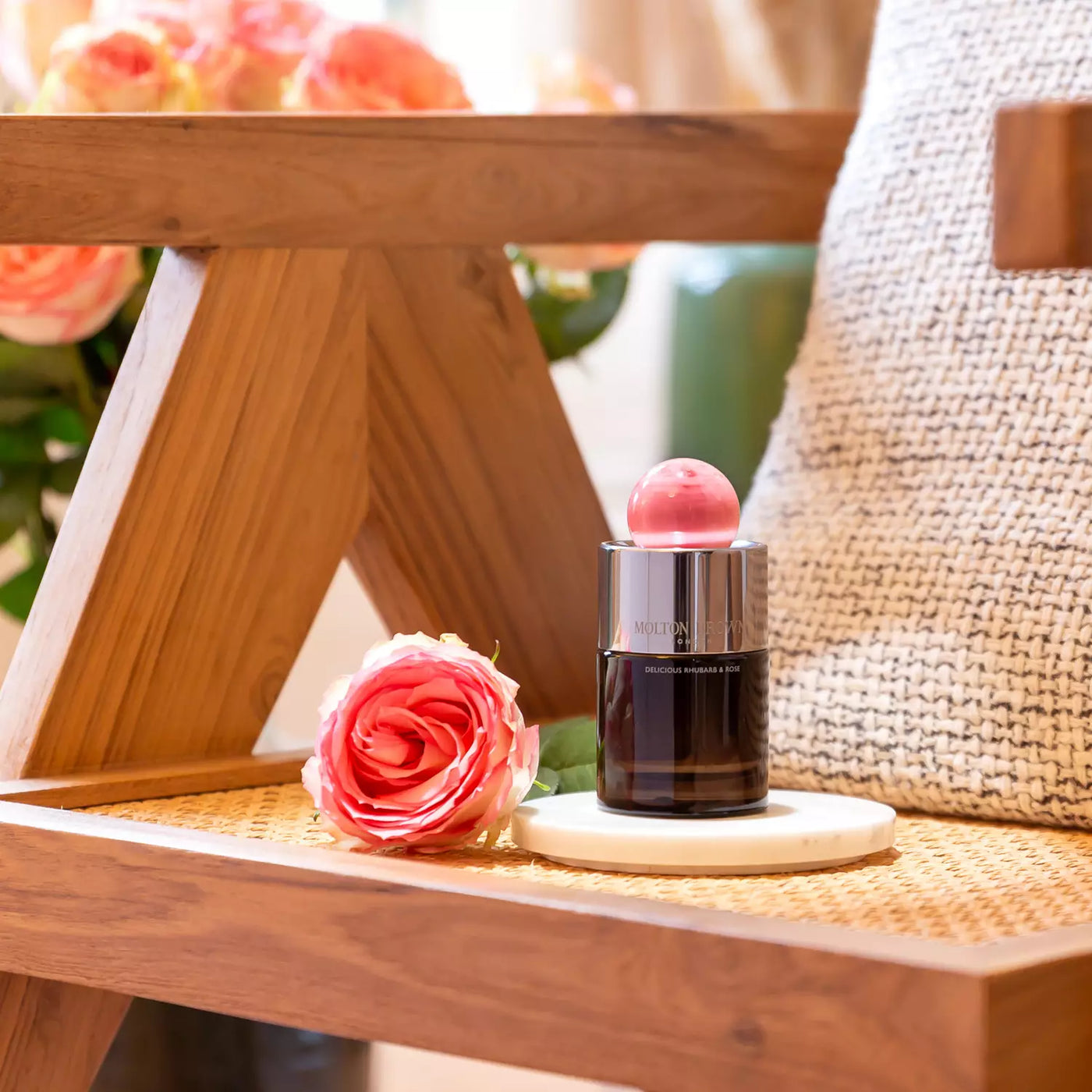 デリシャス ルバーブ＆ローズ オードパルファン 100ml – MOLTON BROWN