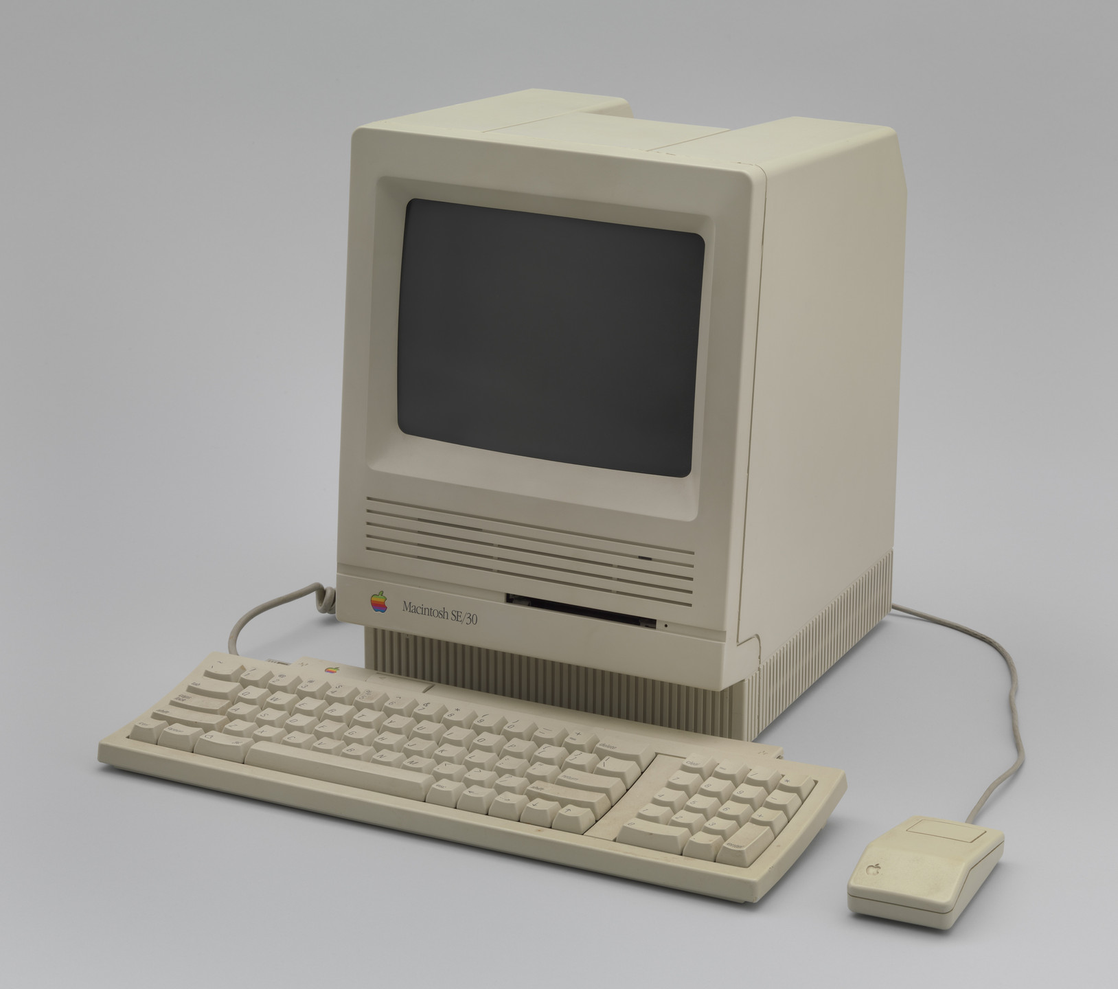 Apple, Inc.. Macintosh SE/30 Home Computer. 1989 | MoMA