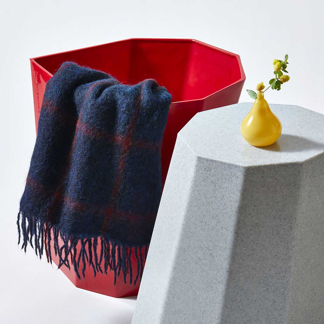 Arnold Circus スツール カーマインレッド(カーマインレッド)：ホーム