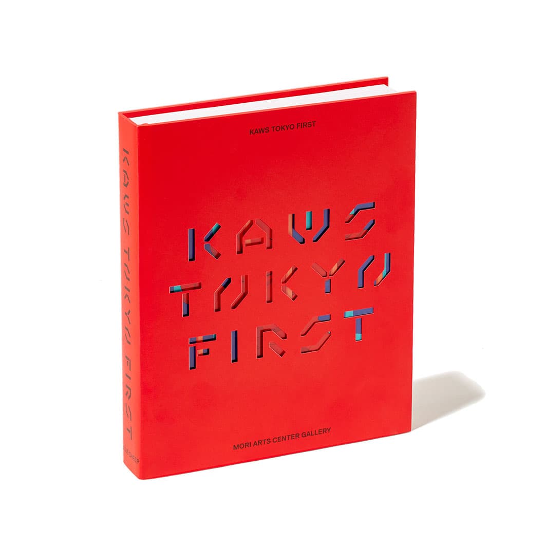 KAWS TOKYO FIRST ハードカバー(KAWS TOKYO FIRST ハードカバー)：ブック