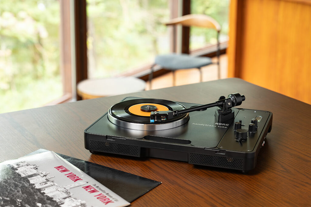 コルグのポータブル・レコードプレーヤー、発売が待ち遠しいゾ