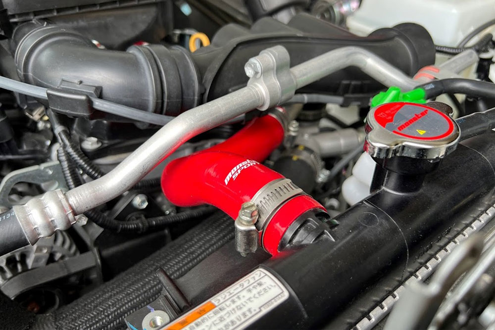 シリコンラジエターホース ジムニー[JB64W] モンスタースポーツ