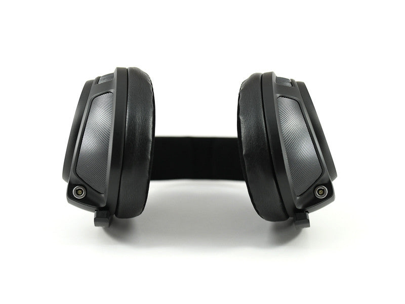 Sennheiser HD 820 Headphones | Moon Audio