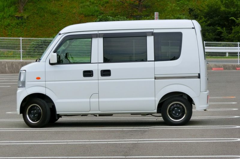 MOONEYES ORIGINAL 12